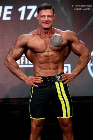 MEN`S PHYSIQUE 174